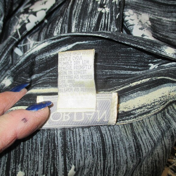 Shirt: “Jordan Woman” Sz:24, Button Down, Long Sleeve, Black-White Floral Print - Picture 6 of 8